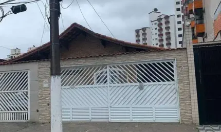 Casa com 3 quartos à venda na Rua Muiraquitã, 261, Tupi, Praia Grande
