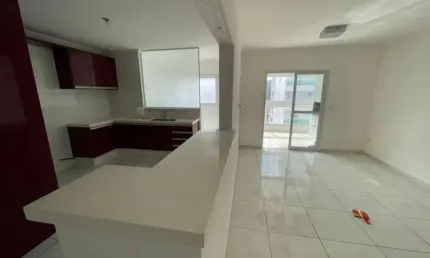 Apartamento de 02  dormitórios com suítes em Praia Grande.