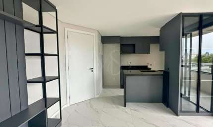 Apartamento Semi Mobiliado no Bairro Floresta, com 01 suíte + 1 dormitório