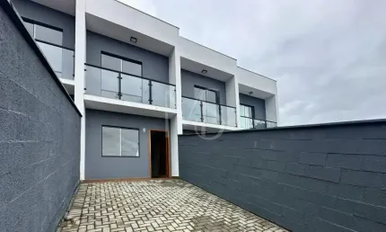 Geminado com 2 dormitórios à Venda no Bairro Santa Catarina