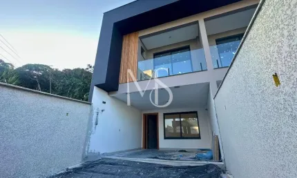 Sobrado Geminado à Venda no Bairro Anita Garibaldi – Joinville/SC