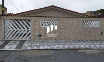 Casa 4 dormitórios com piscina em Praia Grande S. Paulo..
