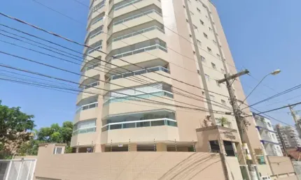 Apartamento com sacada gourmet na Ocian em Praia Grande.