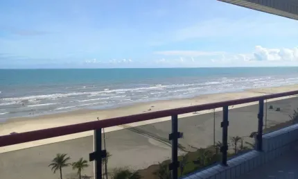Apartamento com 3 suítes mais dependência de empregada de frente para o mar em Praia Grande SP