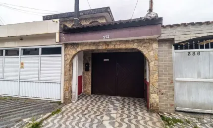 Casa de 2 dormitórios em condomínio no boqueirão em praia grande