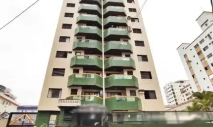 Apartamento de 2 dormitórios a 200 metros do mar em Praia Grande SP