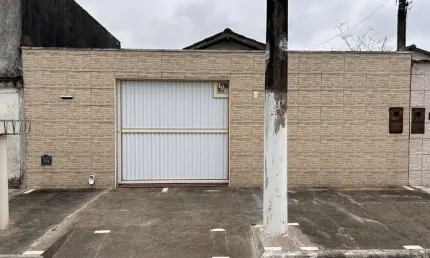 Casa com 3 quartos à venda na Rua das Seringueiras, 100, Jardim Samambaia, Praia Grande, 150 m2 por R$ 350.000