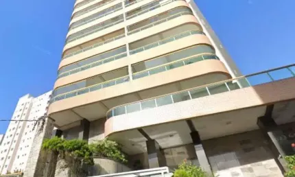 Apartamento de 2 dormitórios com sacada gourme em Praia Grande SP