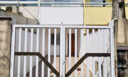 Imperdível: Casa à venda em Praia Grande-SP, bairro Sítio do Campo, 2 quartos, 1 sala, 2 banheiros, 1 vaga, 65m².