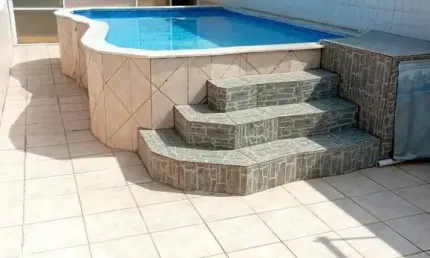 Imperdível! Casa à venda em Praia Grande-SP, Guilhermina: 3 quartos, 3 suítes, 2 salas, 5 banheiros, 2 vagas, 196,37m².