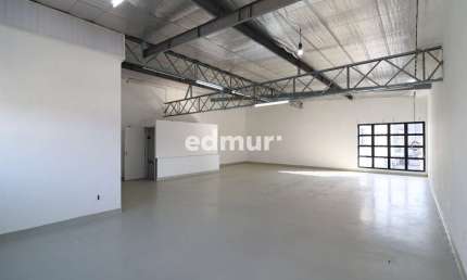 Sala comercial com 4 salas para alugar no Campestre, Santo André  por R$ 30.000