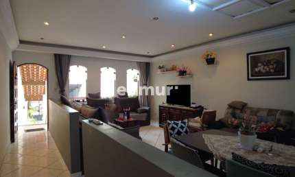 Casa com 4 quartos à venda na Vila Pires, Santo André  por R$ 1.050.000