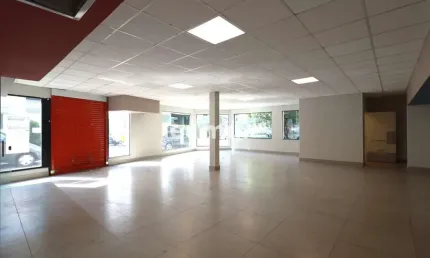 Barracão / Galpão / Depósito com 2 salas para alugar no Centro, Santo André  por R$ 16.000
