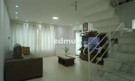Casa com 4 quartos à venda no Parque Oratório, Santo André  por R$ 1.250.000