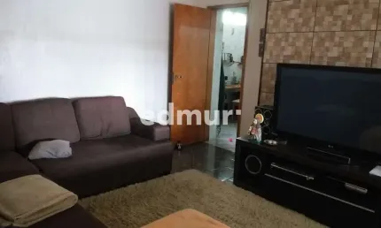 Casa com 2 quartos à venda na Vila Linda, Santo André  por R$ 610.000