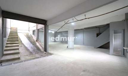 Sala comercial para alugar na Vila Camilópolis, Santo André  por R$ 5.000
