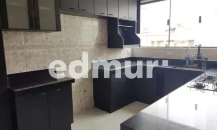 Casa com 3 quartos para alugar na Vila Alpina, Santo André  por R$ 5.900