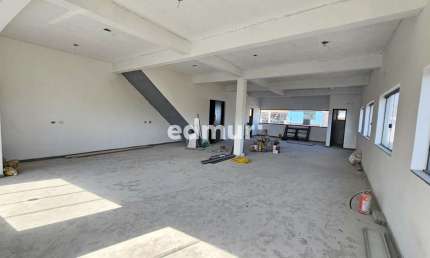 Sala comercial para alugar no Jardim Rina, Santo André  por R$ 3.500