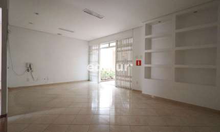 Sala comercial com 12 salas para alugar no Jardim, Santo André  por R$ 17.000