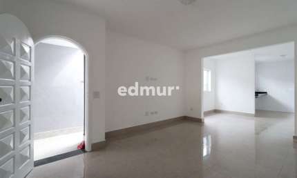 Casa com 2 quartos para alugar na Vila Curuçá, Santo André  por R$ 3.900