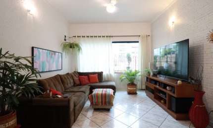 Casa com 3 quartos para alugar na Vila Metalúrgica, Santo André  por R$ 3.800