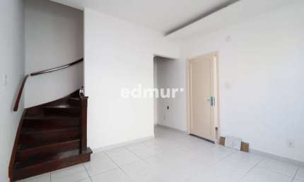 Casa com 2 quartos para alugar na Vila Assunção, Santo André  por R$ 2.600