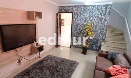 Casa com 2 quartos à venda na Vila Alzira, Santo André  por R$ 600.000