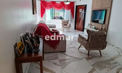 Casa com 3 quartos à venda no Parque Oratório, Santo André  por R$ 800.000