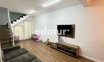 Casa com 3 quartos à venda na Vila Pires, Santo André  por R$ 750.000