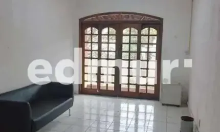 Casa com 2 quartos para alugar na Vila Alpina, Santo André  por R$ 2.700
