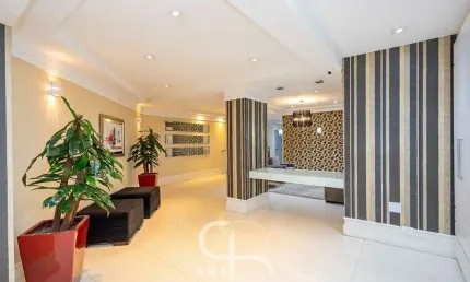 Apartamento com 3 quartos à venda na Avenida República Argentina, 965, Água Verde, Curitiba