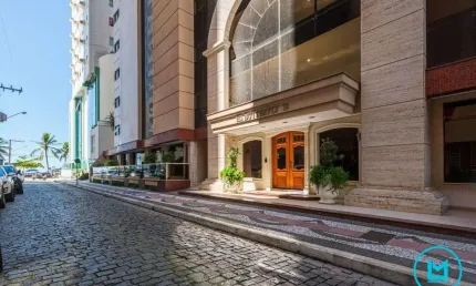 Apartamento Mobiliado de Alto Padrão a 50m do Mar | 3 Dorms | 154m² em BC