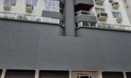 Apto temporada com 02 quartos próximo a praia em Balneário Camboriú