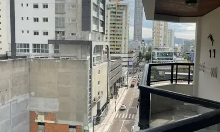 venda apto 03 quartos no Coração de Balneário Camboriú