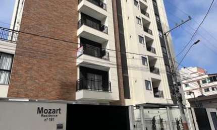 Apto à Venda com 2 Suítes, Lazer e Churrasqueira Próximo ao Balneário shopping