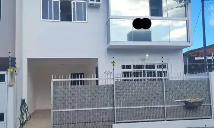 Casa no Centro de BC - 3 Dormitórios sendo 1 suíte, 1 Vaga e bem localizado