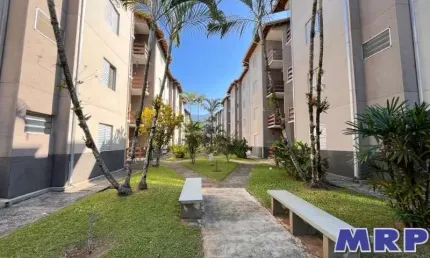 Apartamento em Ubatuba, 2 dormitórios, na Praia do Sapê. Reformado.