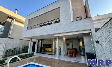 Casa frente mar na Praia da Lagoinha em Ubatuba. Alto padrão. 6 suítes.