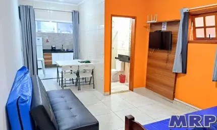 Ubatuba, Praia do Sapê. Apartamento à venda. 1 dormitório. Com piscina e portaria 24 horas.