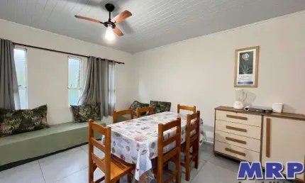 Casa à venda. Praia do Sapê em Ubatuba. Condomínio a 300 metros da praia.