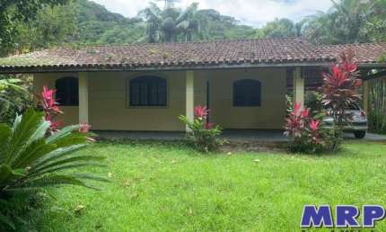 Chácara à venda em Ubatuba. Casa com 3 dormitórios. Sertão da quina. 2.300m²