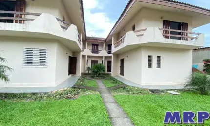 Casa com 3 dormitórios na Praia da Maranduba em Ubatuba. Á 200 metros da Praia.