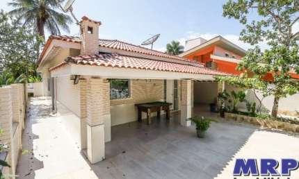 Casa em Ubatuba, na praia da lagoinha, com 4 dormitórios!