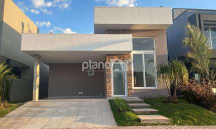 Casa de 03 dormitórios, sendo um suíte, no Condomínio Terras Alpha em Gravataí - RS