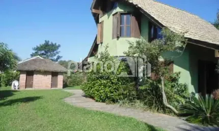 Casa de 02 dormitórios no condomínio paragem verdes campos em gravataí - rs