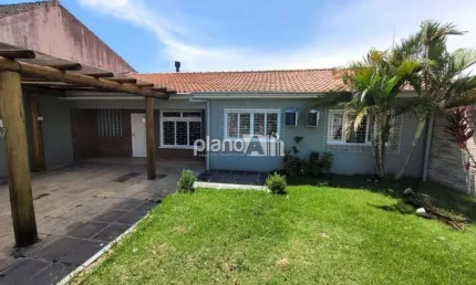 Casa à venda, com 240m², 5 quartos 1 suíte - Centro - Gravataí / RS por R$ 845.000,00