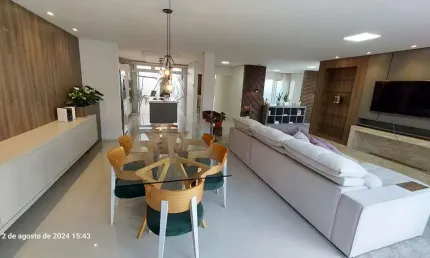 Casa com 3 quartos à venda na Avenida Álvares de Azevedo, 491, Vila Liberdade, Jundiaí