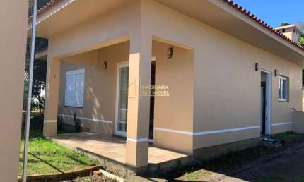 Casa com 2 dormitórios, à venda em Morro Reuter, centro