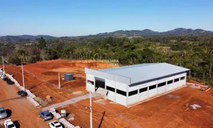 PAVILHÃO COMERCIAL NOVO DISPONÍVEL PARA LOCAÇÃO – PARQUE INDUSTRIAL DE DOIS IRMÃOS