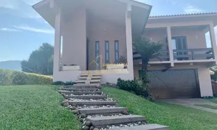 Casa à venda em Morro Reuter, Centro, com 4 quartos, 249.8m²